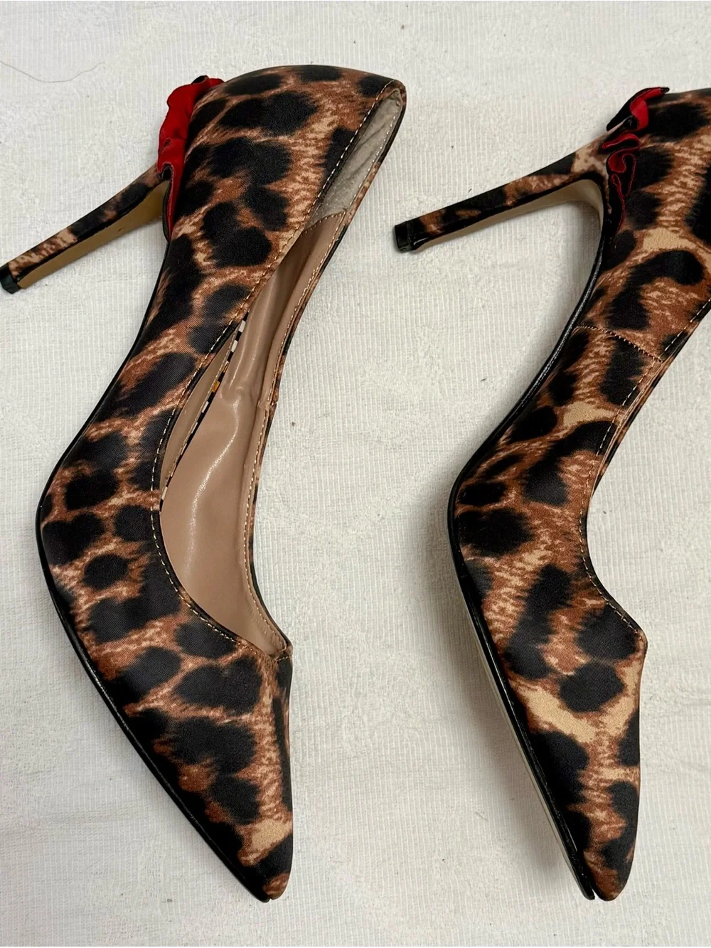 Betsey Johnson Harbur Leopard Ruffle Stiletto Pumps Women’s 8.5 Pinup rockabilly